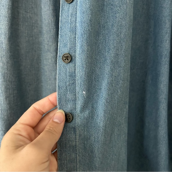 Forever21 Denim Button Down - Picture 4 of 4